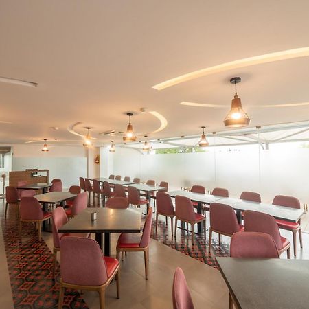 Hotel Visakka Palani Екстер'єр фото