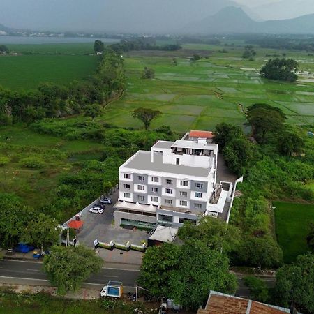 Hotel Visakka Palani Екстер'єр фото