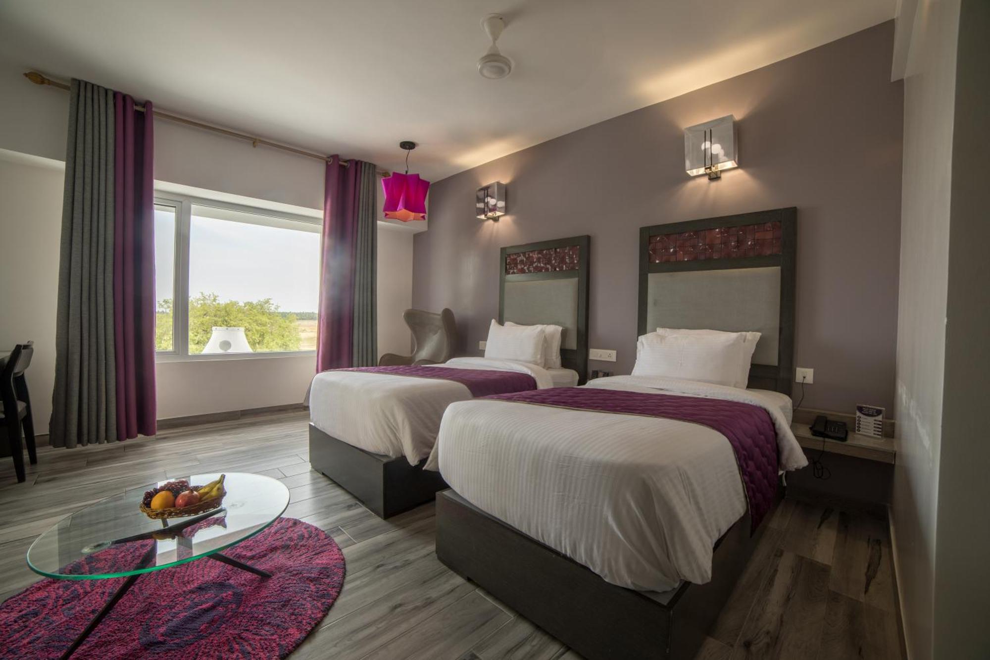 Hotel Visakka Palani Екстер'єр фото