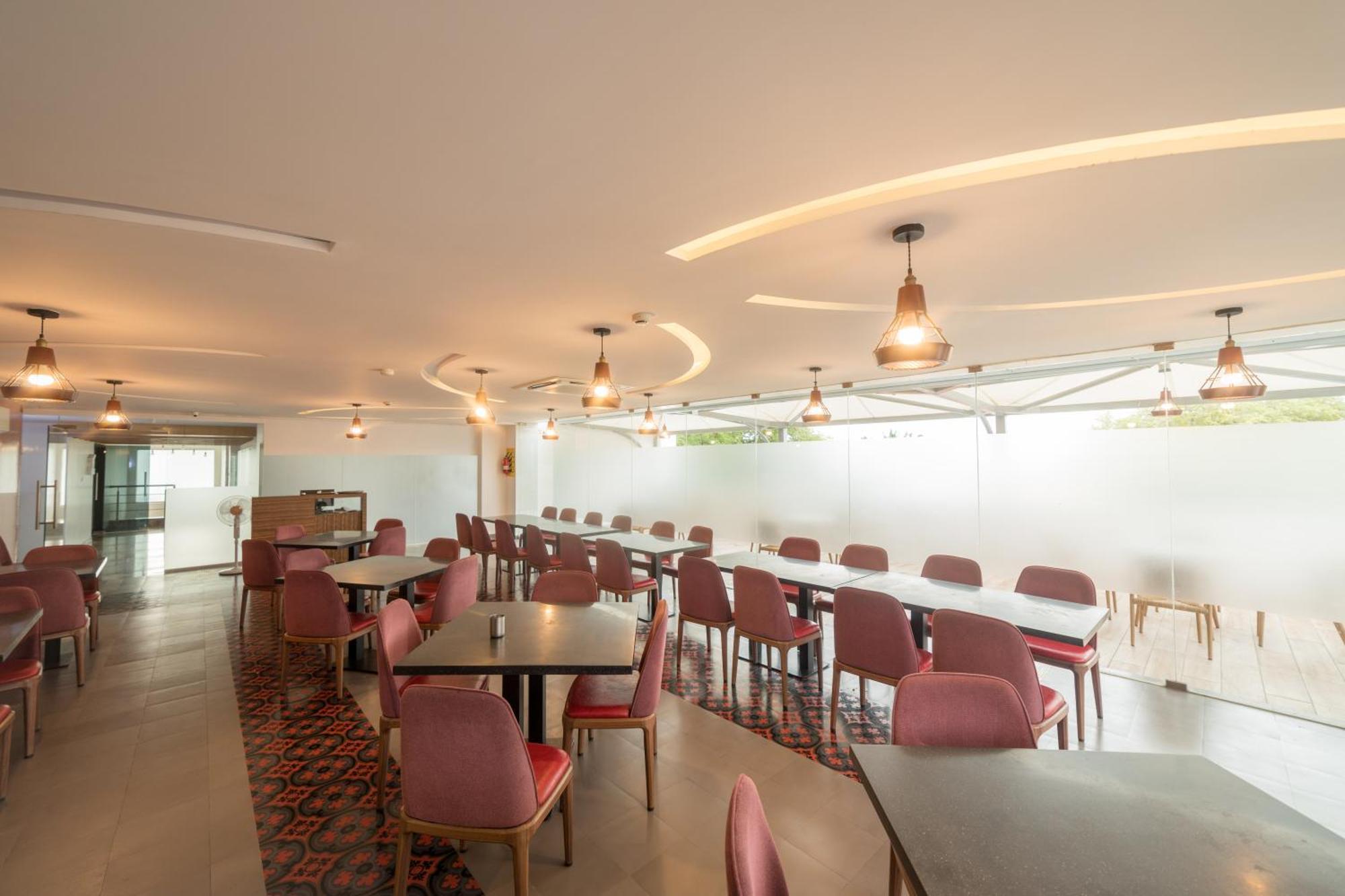 Hotel Visakka Palani Екстер'єр фото