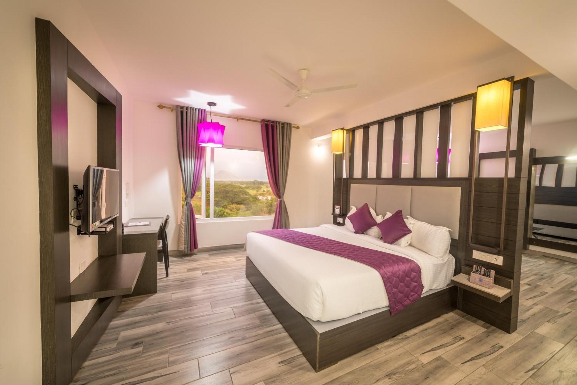 Hotel Visakka Palani Екстер'єр фото