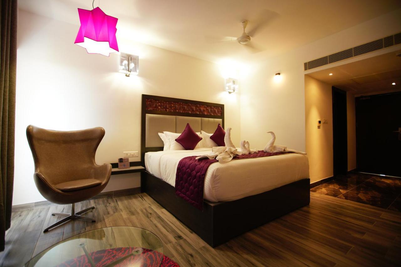 Hotel Visakka Palani Екстер'єр фото